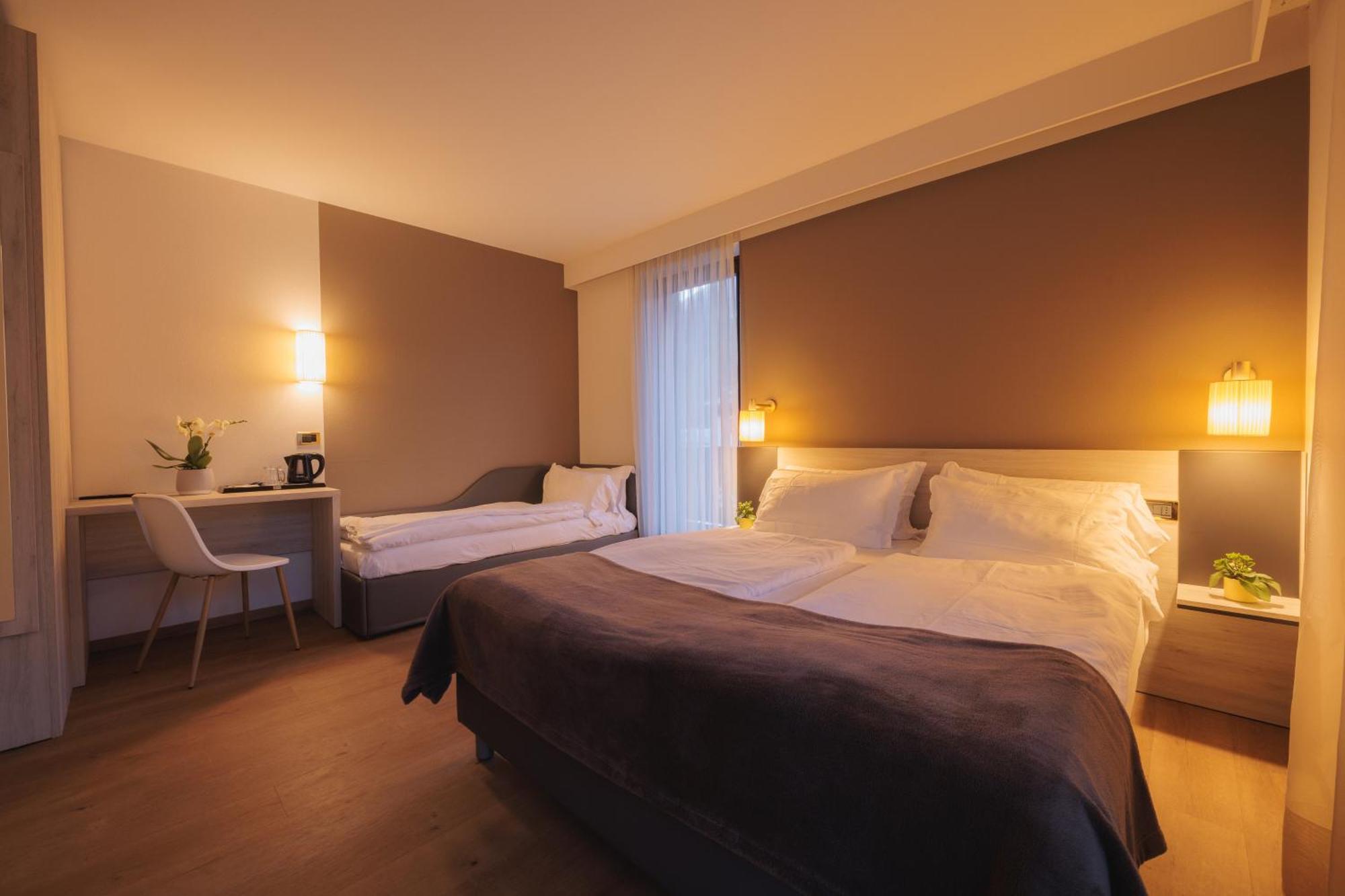 Hotel Binelli Pinzolo Luaran gambar