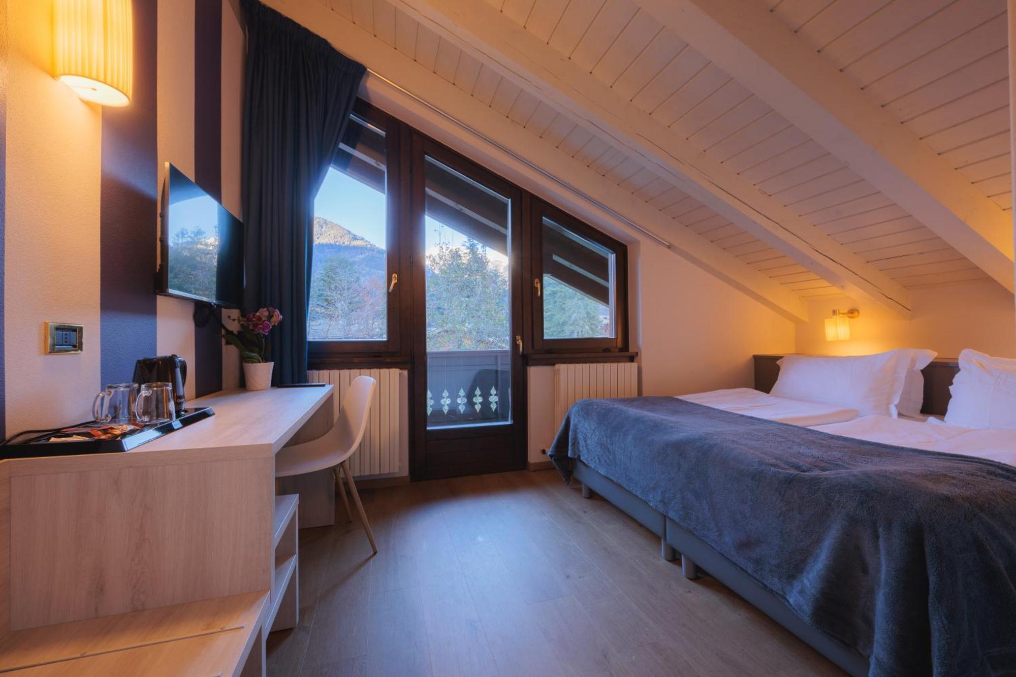 Hotel Binelli Pinzolo Luaran gambar