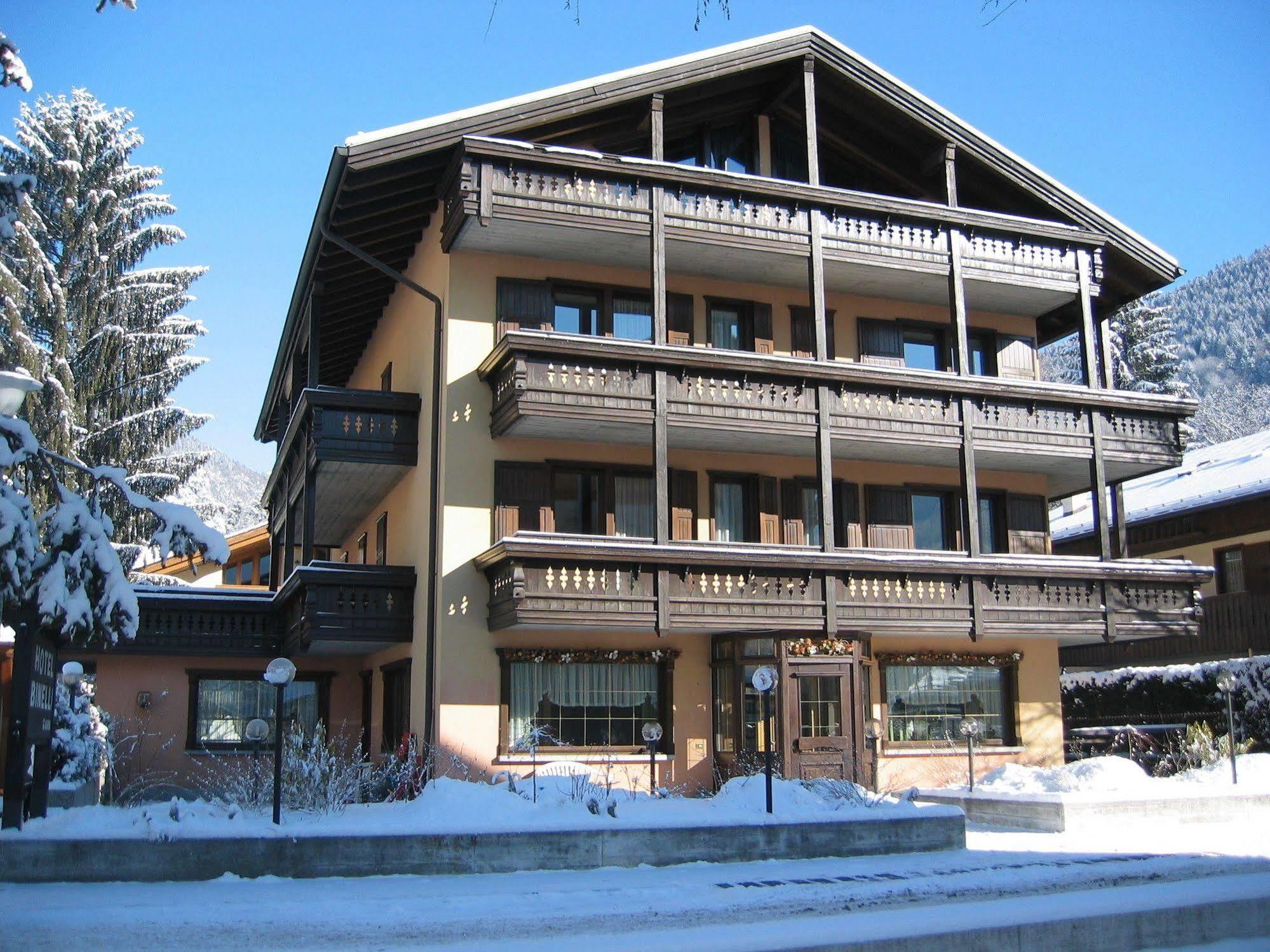 Hotel Binelli Pinzolo Luaran gambar